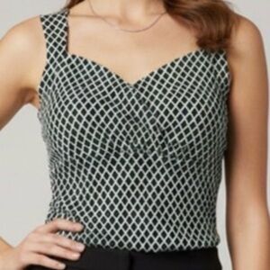 BLOUSE of White House Black Market Black and White Geometric